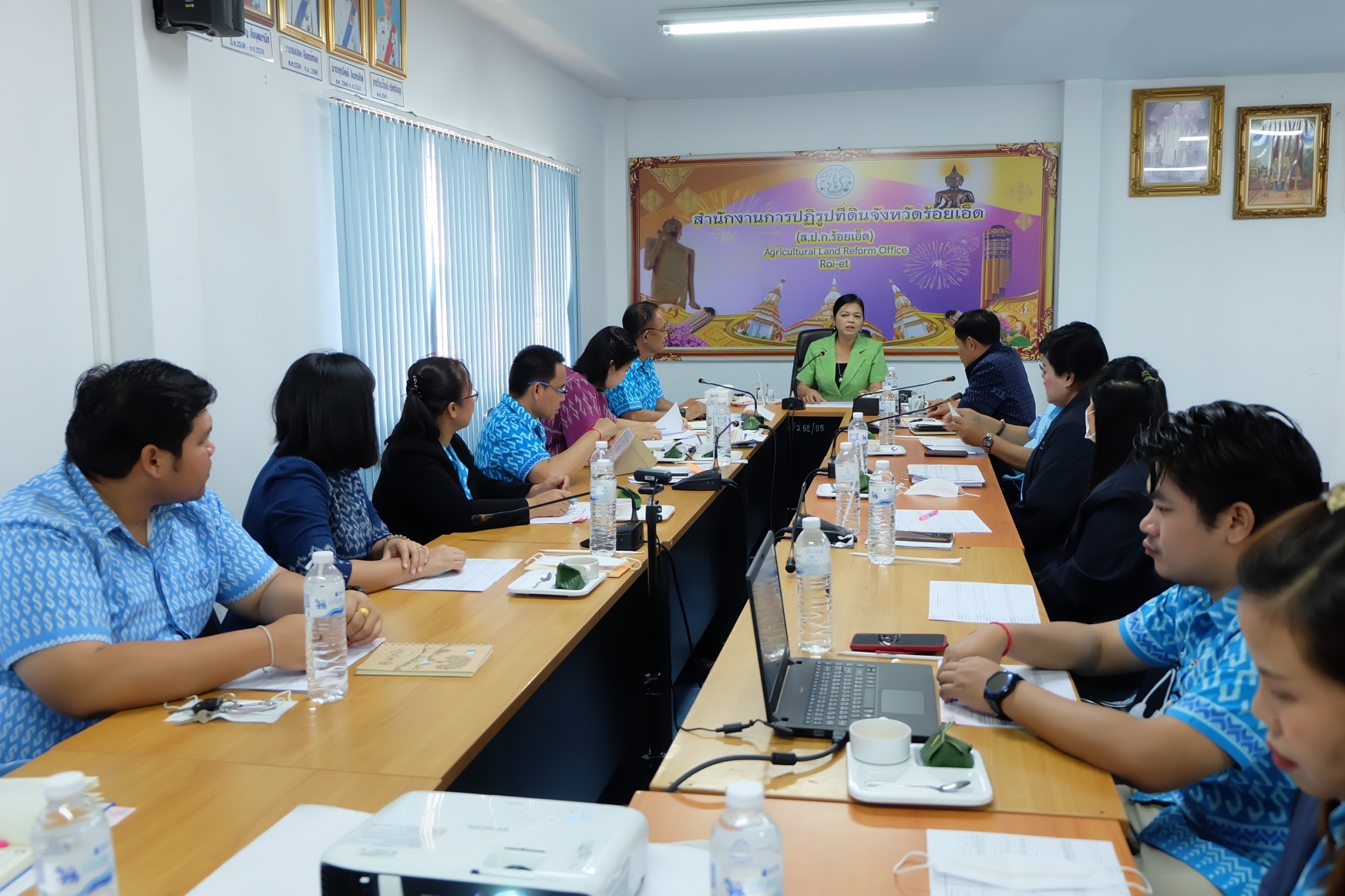 title - ผู้ตรวจราชการกรม ประชุมติดตามผลการดำเนินงานตามแผนการตรวจราชการส.ป.ก. ประจำปีงบประมาณ พ.ศ. 2566 รอบที่ 1 เขตตรวจราชการที่ 12 จังหวัดร้อยเอ็ด